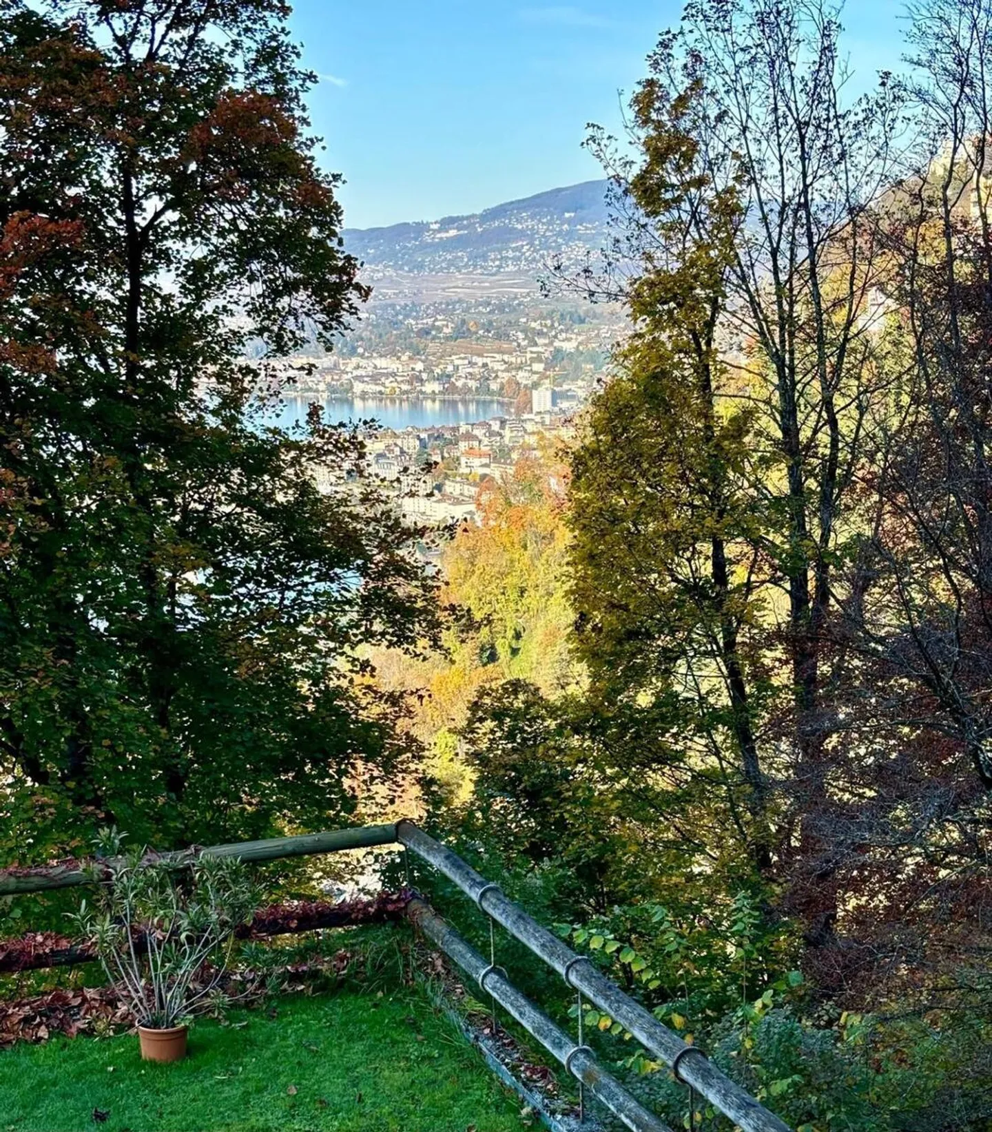 Exceptional House in Occupied Life Annuity Limited to 10 Years – Panoramic View of Lake Geneva - Photo 10 of 19