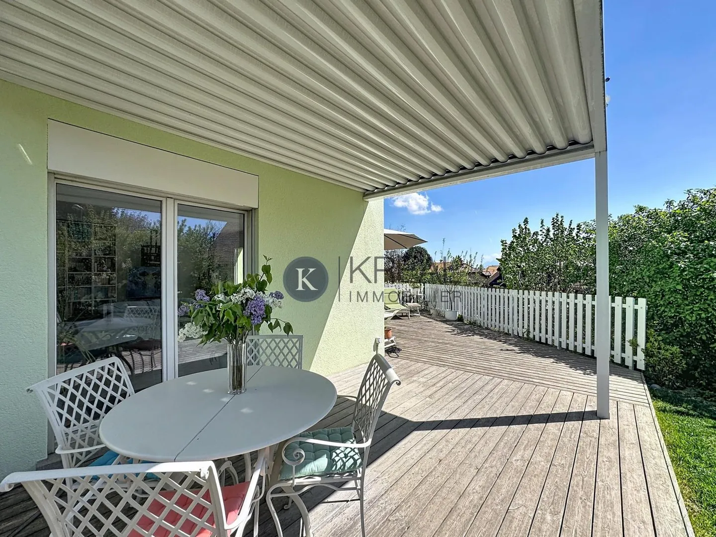 YENS - Schönes Reihenhaus mit 5.5 Zimmern, Garten und Terrassen - Photo 11 sur 13