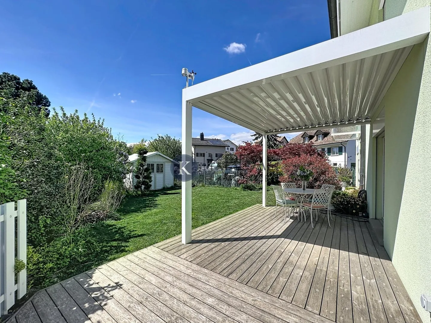 YENS - Schönes Reihenhaus mit 5.5 Zimmern, Garten und Terrassen - Photo 12 sur 13