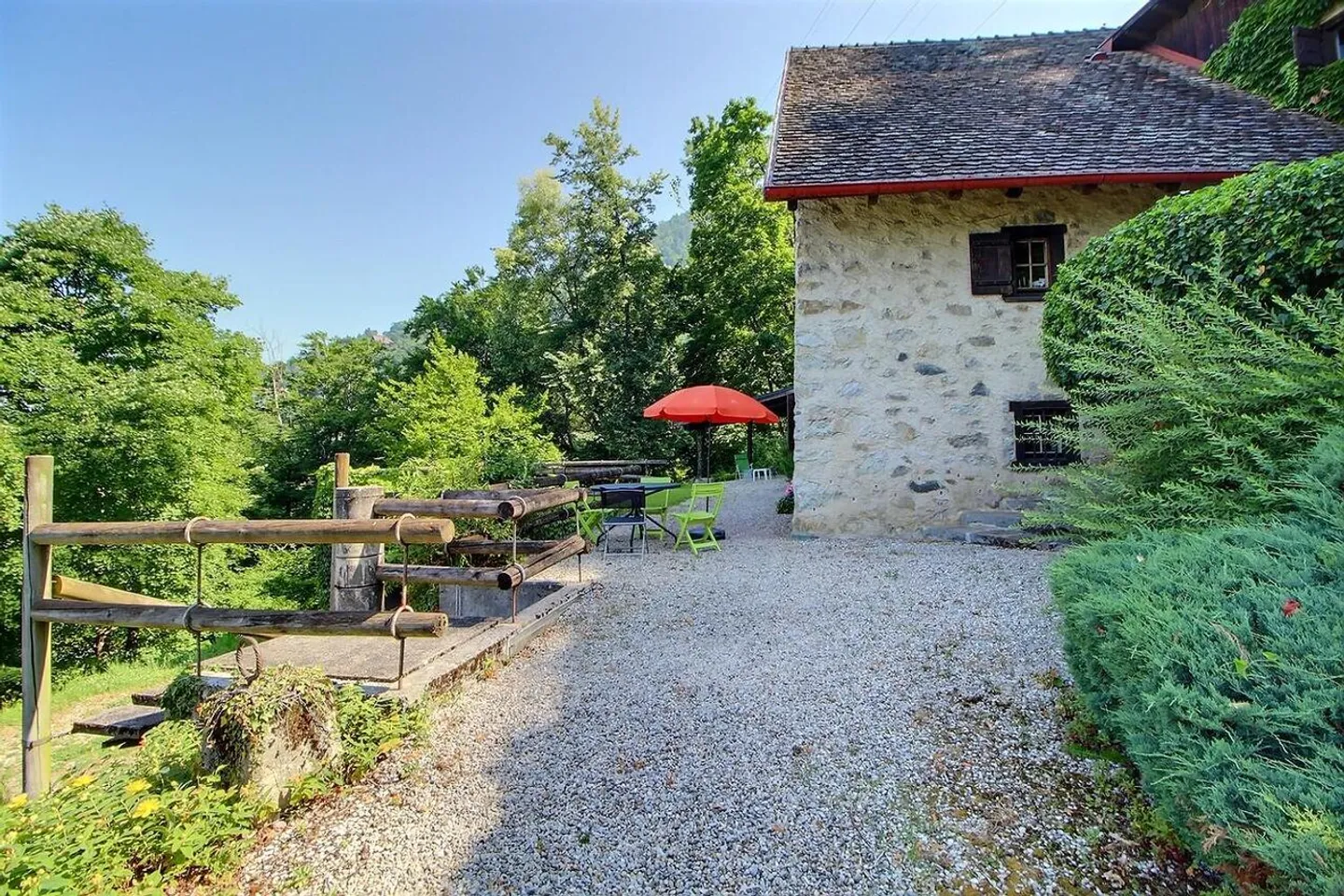 Exceptional House in Occupied Life Annuity Limited to 10 Years – Panoramic View of Lake Geneva - Photo 14 of 19