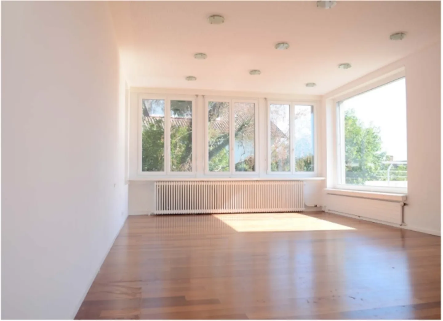 Workshop for rent - Photo 1 of 4