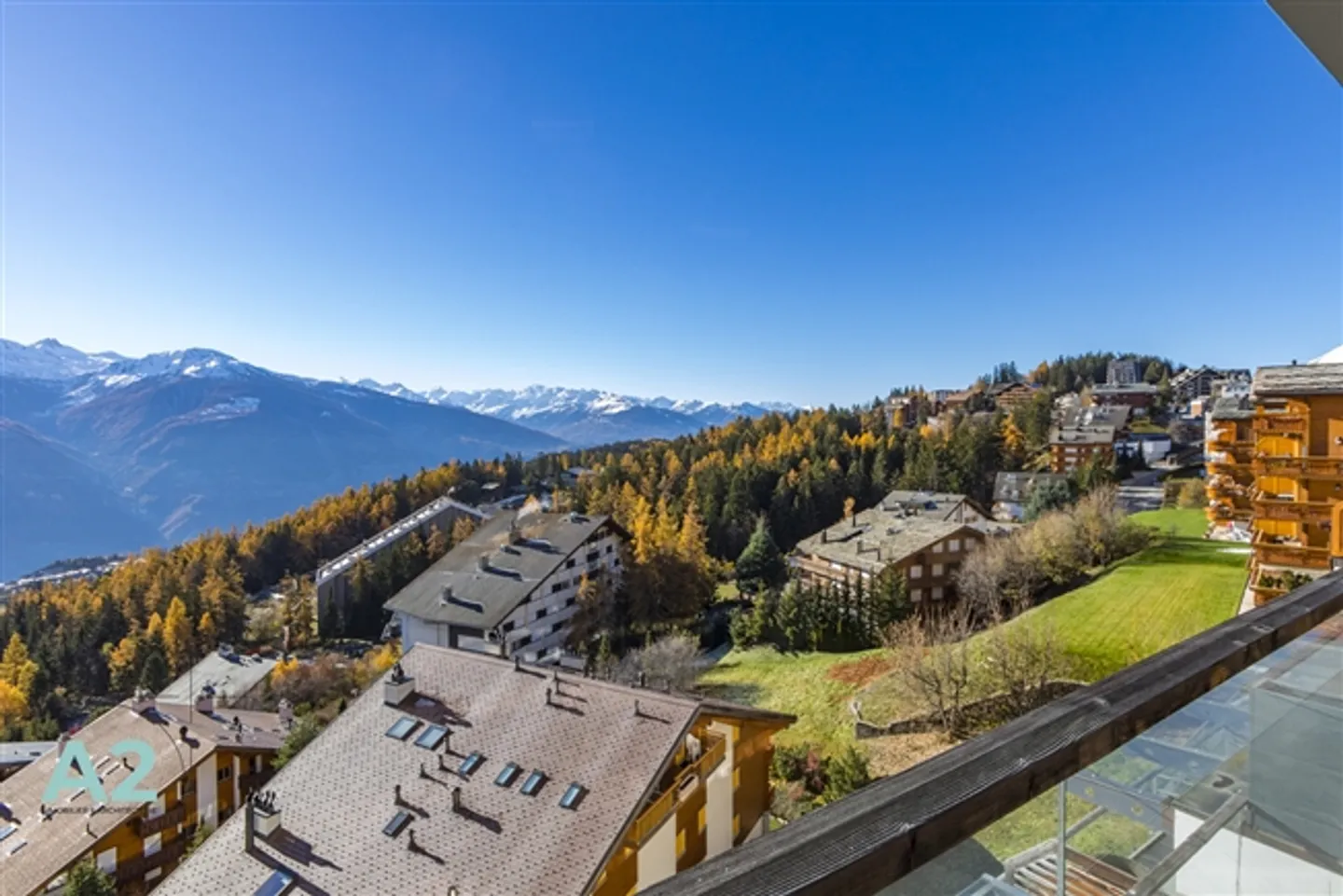 Beautiful Apartment at the Entrance of Montana with Panoramic View - Photo 5 of 15