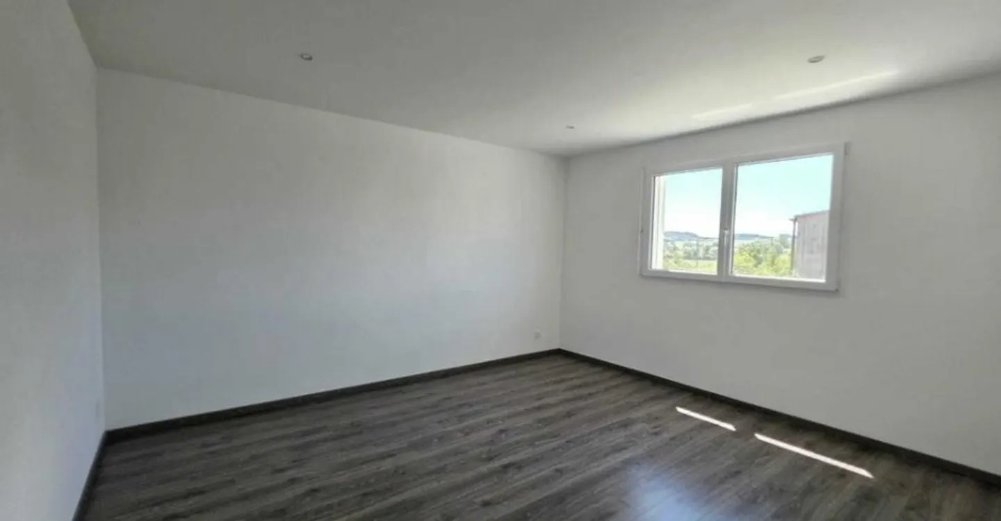 Villa a schiera di 5,5 stanze a Romont - Foto 5 di 12