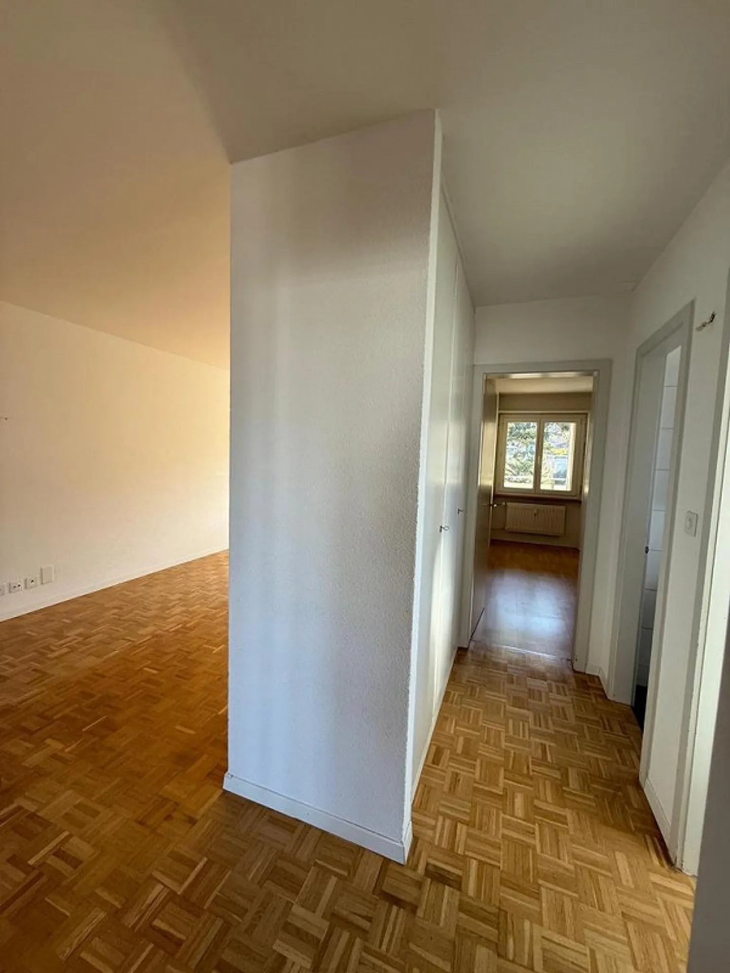 3.5-Zimmerwohnung mit zwei Balkonen neben dem Liebefeldpark - Foto 9 von 12