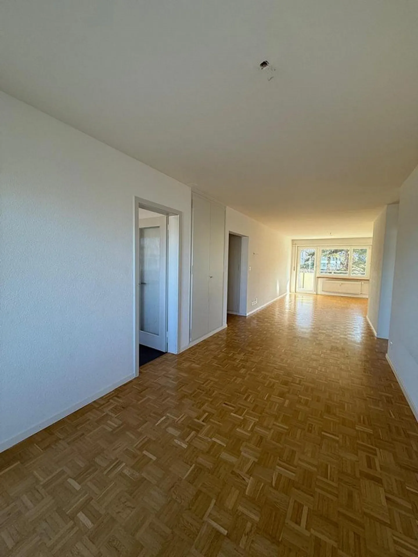 3.5-Zimmerwohnung mit zwei Balkonen neben dem Liebefeldpark - Foto 1 von 12