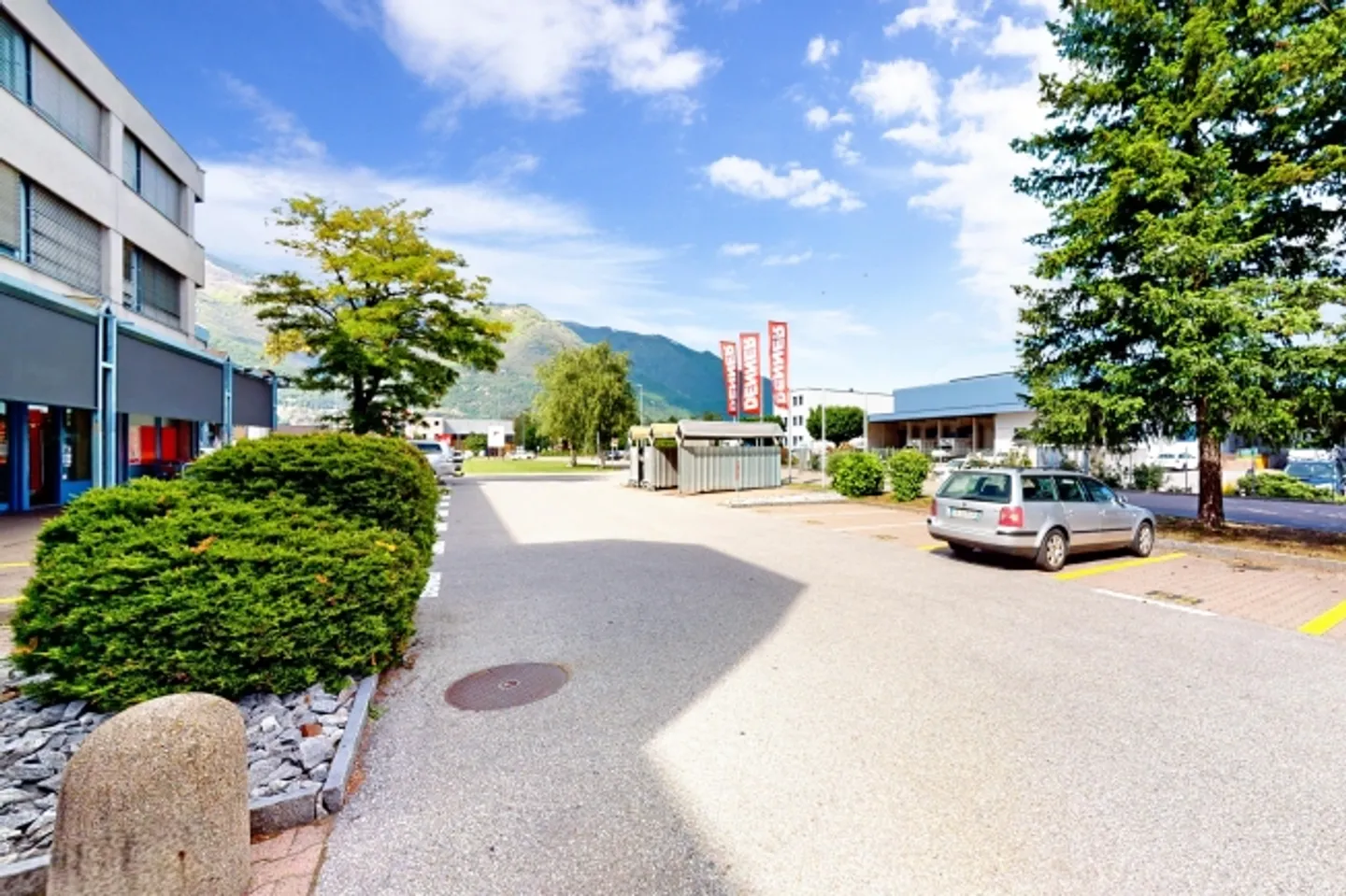 127 m² d'espace prêt à l'emploi – Entrepôt à louer à Quartino - Photo 1 sur 1