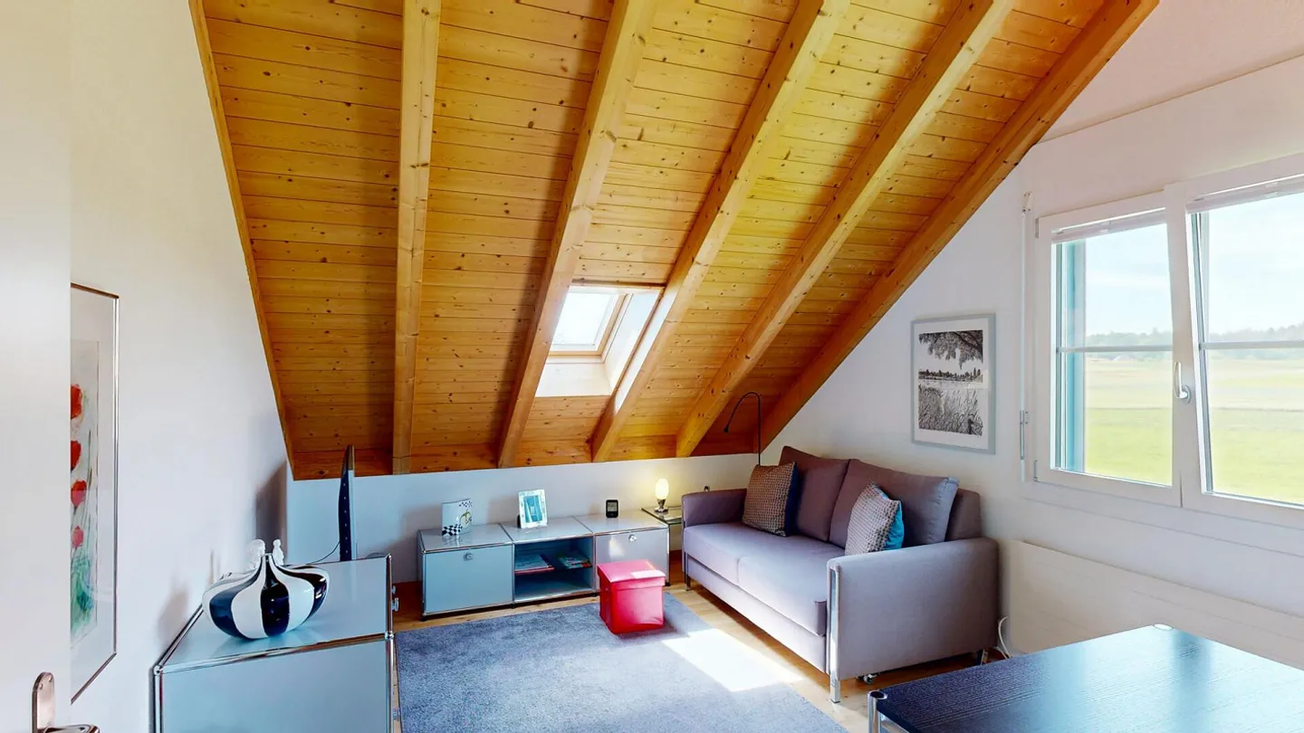 Maison jumelée bien entretenue avec beau jardin - Photo 10 sur 15