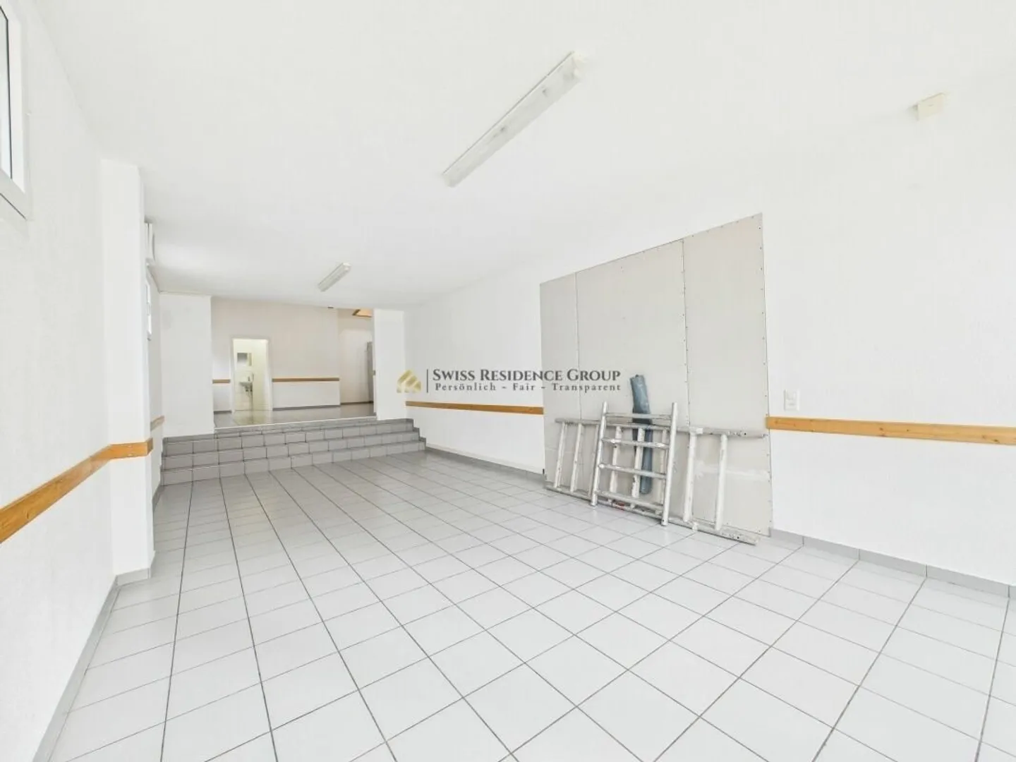 Spazio commerciale diversificato in una posizione ottimale - Foto 14 di 18