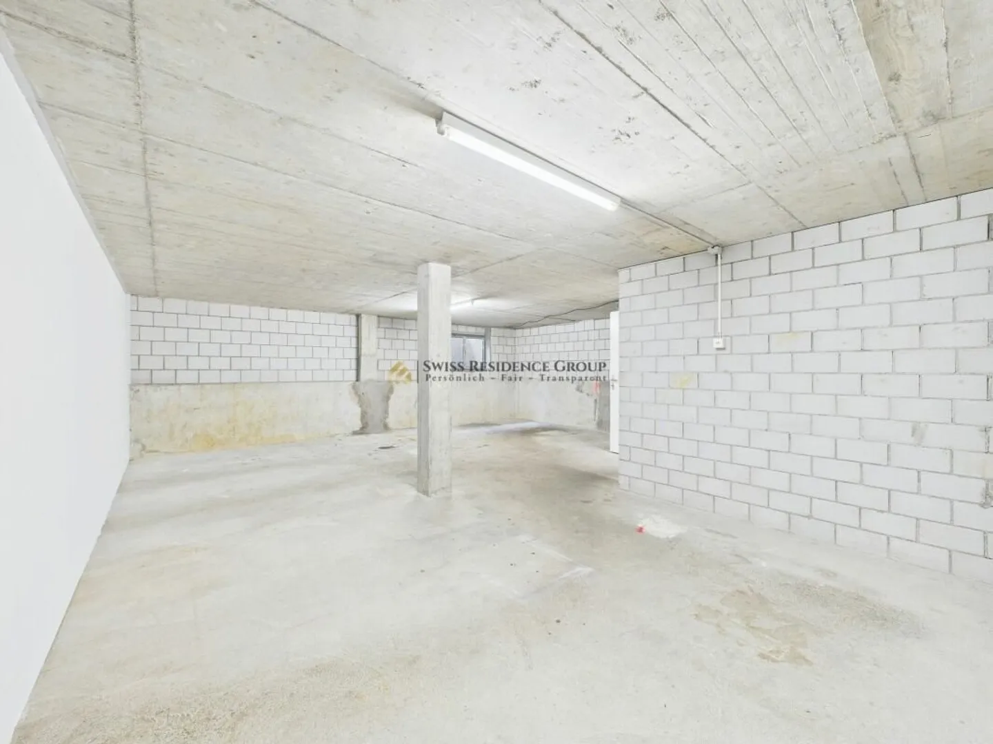 Spazio commerciale diversificato in una posizione ottimale - Foto 15 di 18