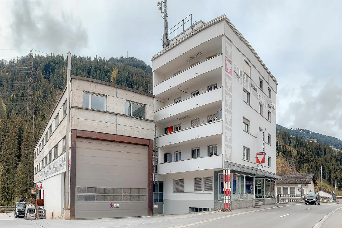Attractive commercial space in a central location - Photo 1 of 1