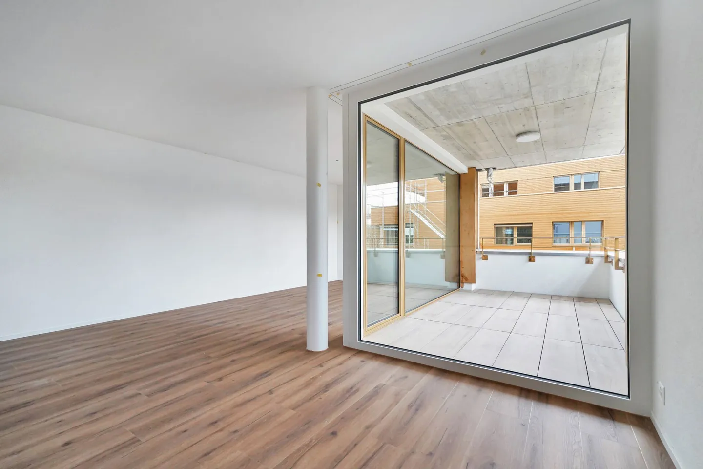 Move in, breathe, feel good - new apartment with sunny loggia - Photo 3 of 13