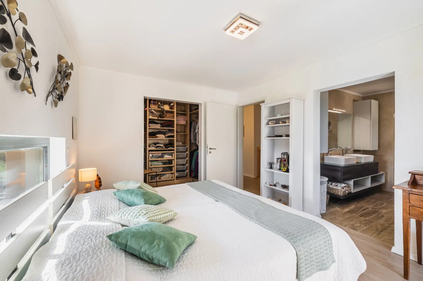 Modern Family House in Moiry - Photo 3 of 13