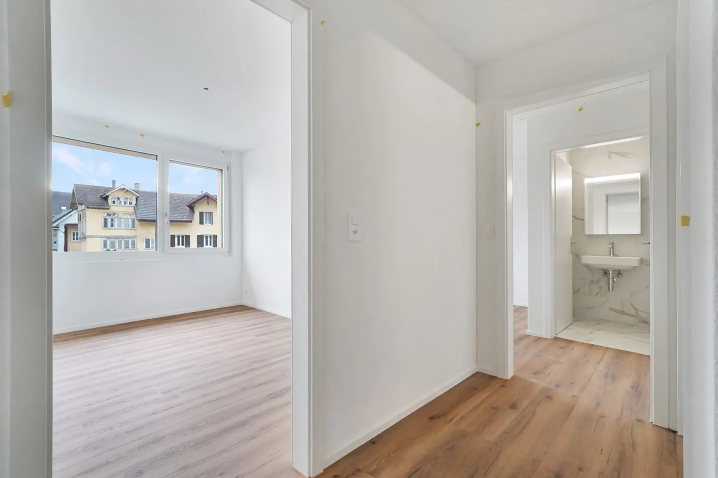 Move in, breathe, feel good - new apartment with sunny loggia - Photo 8 of 13