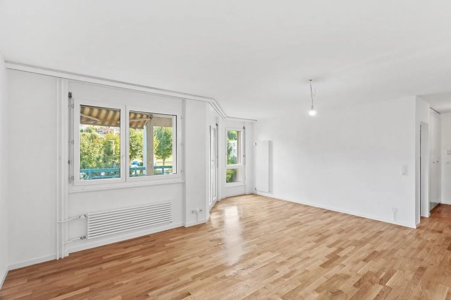 Would you like to live close to amenities? - Photo 4 of 8