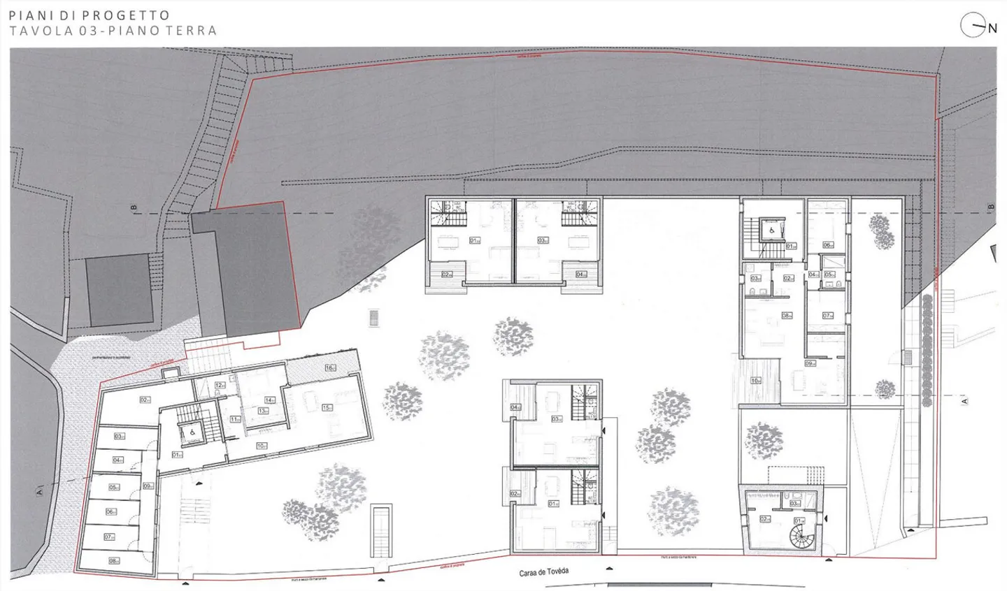 Terrain constructible de 2370 m² avec permis de construire approuvé - Photo 5 sur 12