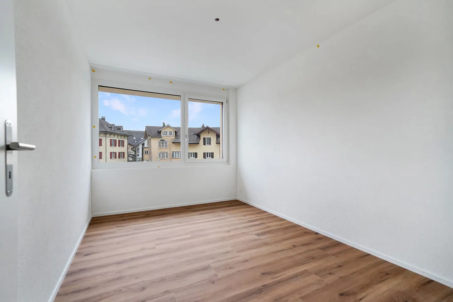 Move in, breathe, feel good - new apartment with sunny loggia - Photo 11 of 13