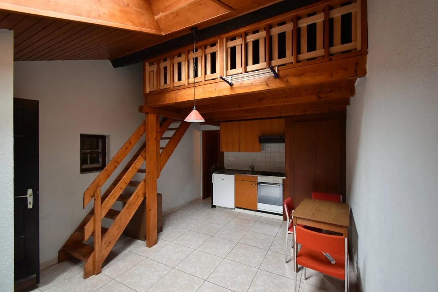 Appartement Charmant à St-Maurice - Photo 2 sur 5