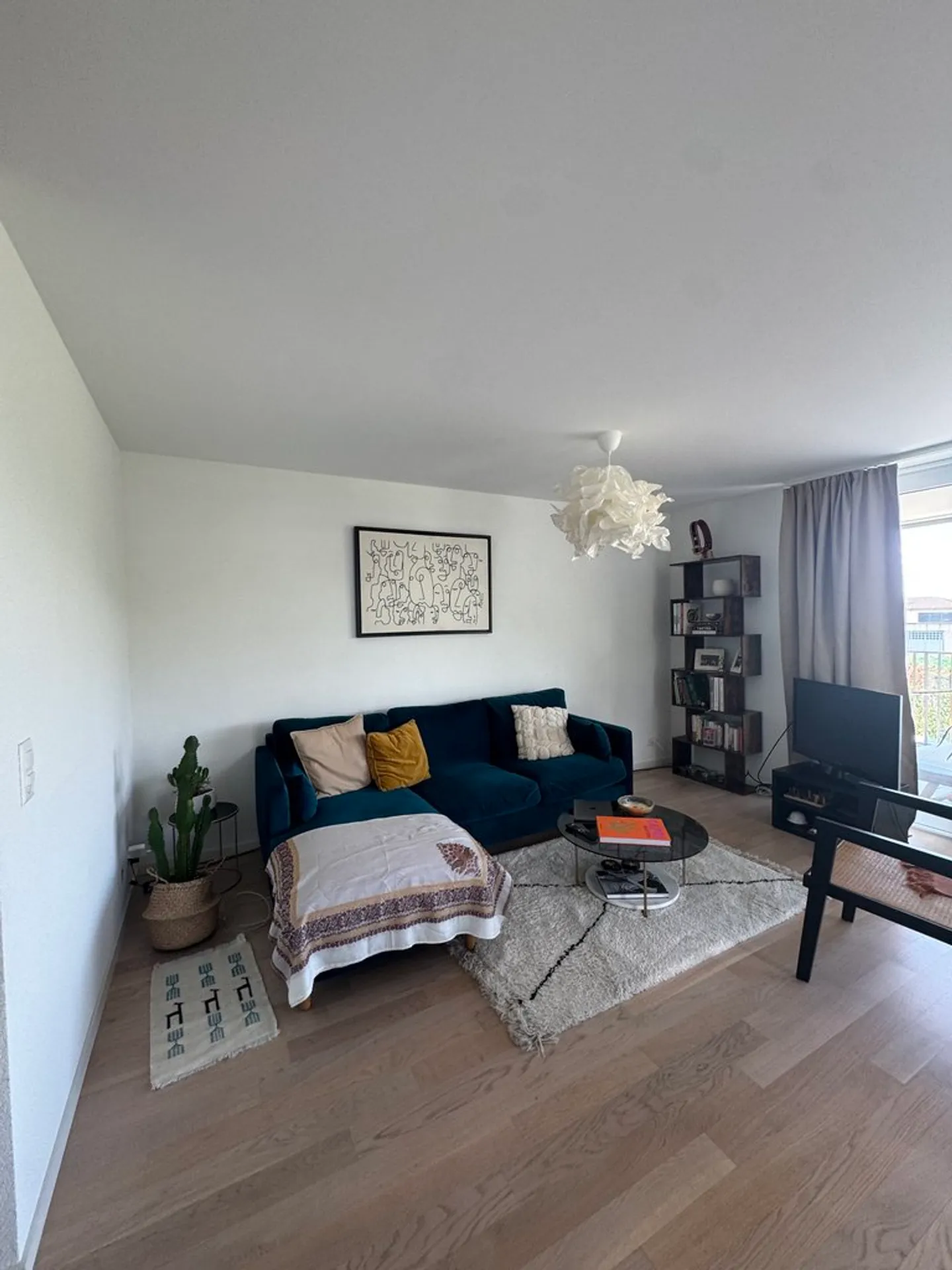 Appartamento Moderno con Finiture di Qualità - Foto 2 di 6
