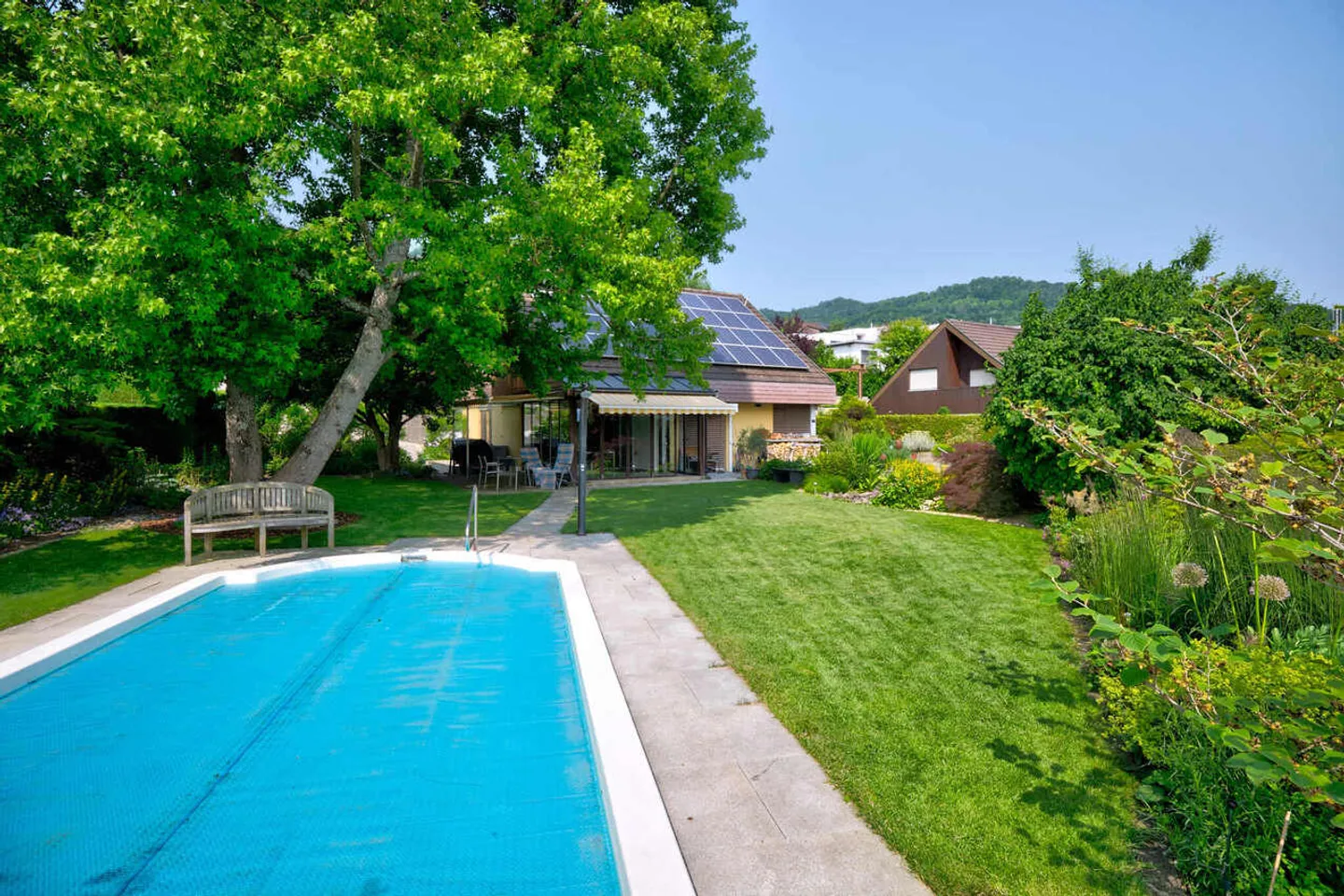 Casa familiare affascinante con giardino - Foto 1 di 10