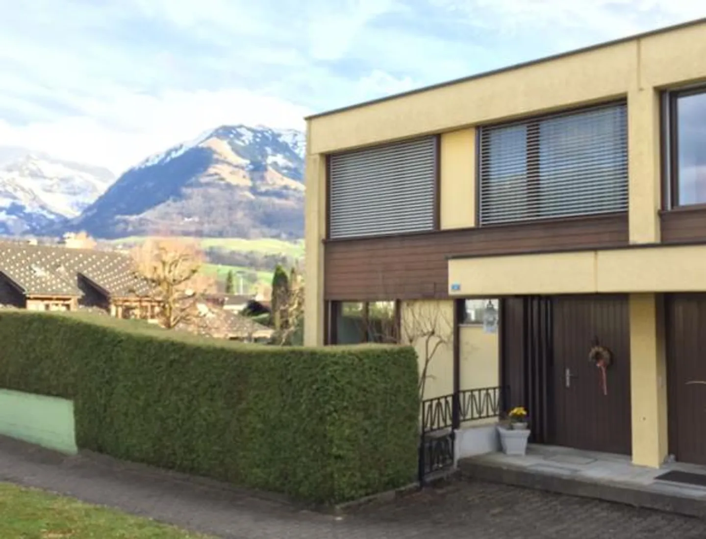 Beautiful 5 ½ row house in Sarnen - Photo 4 of 17