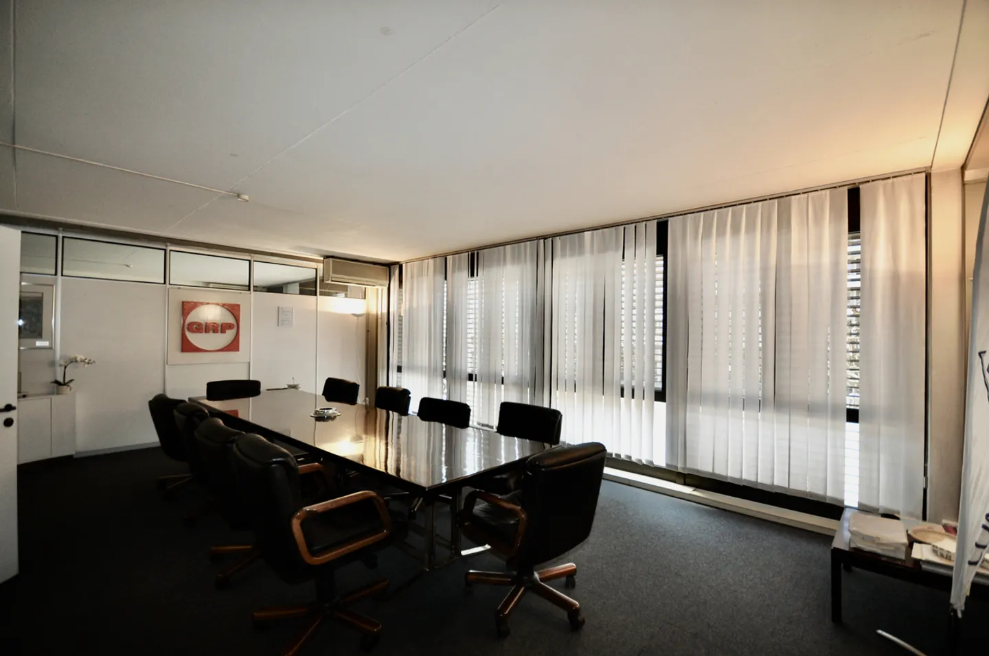 Office space for sale - Photo 2 of 13