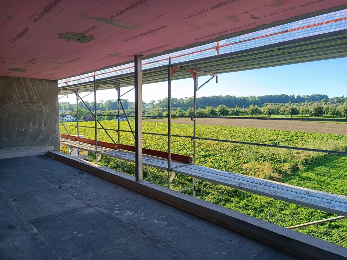 Floor apartment with a view of greenery - Photo 4 of 9