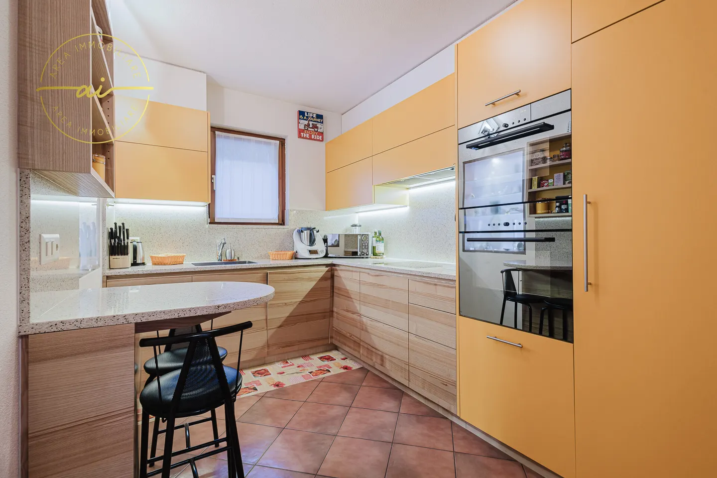 PRACHTVOLLES HAUS MIT GARTEN ZWEI SCHRITTE VOM SEE ENTFERNT - Foto 10 von 13