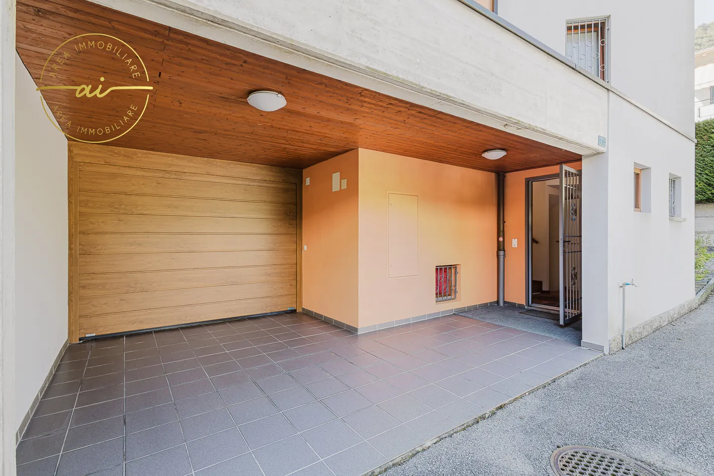 PRACHTVOLLES HAUS MIT GARTEN ZWEI SCHRITTE VOM SEE ENTFERNT - Foto 9 von 13
