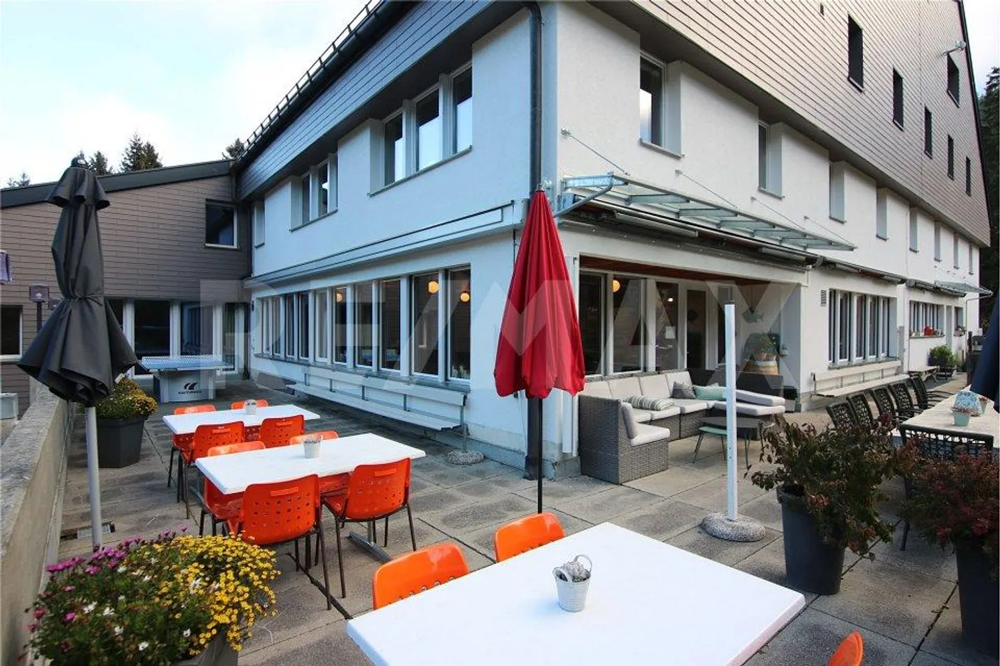 Casa per ospiti e proprietà multifunzionale nel cuore della zona turistica di Lenzerheide - Foto 7 di 13