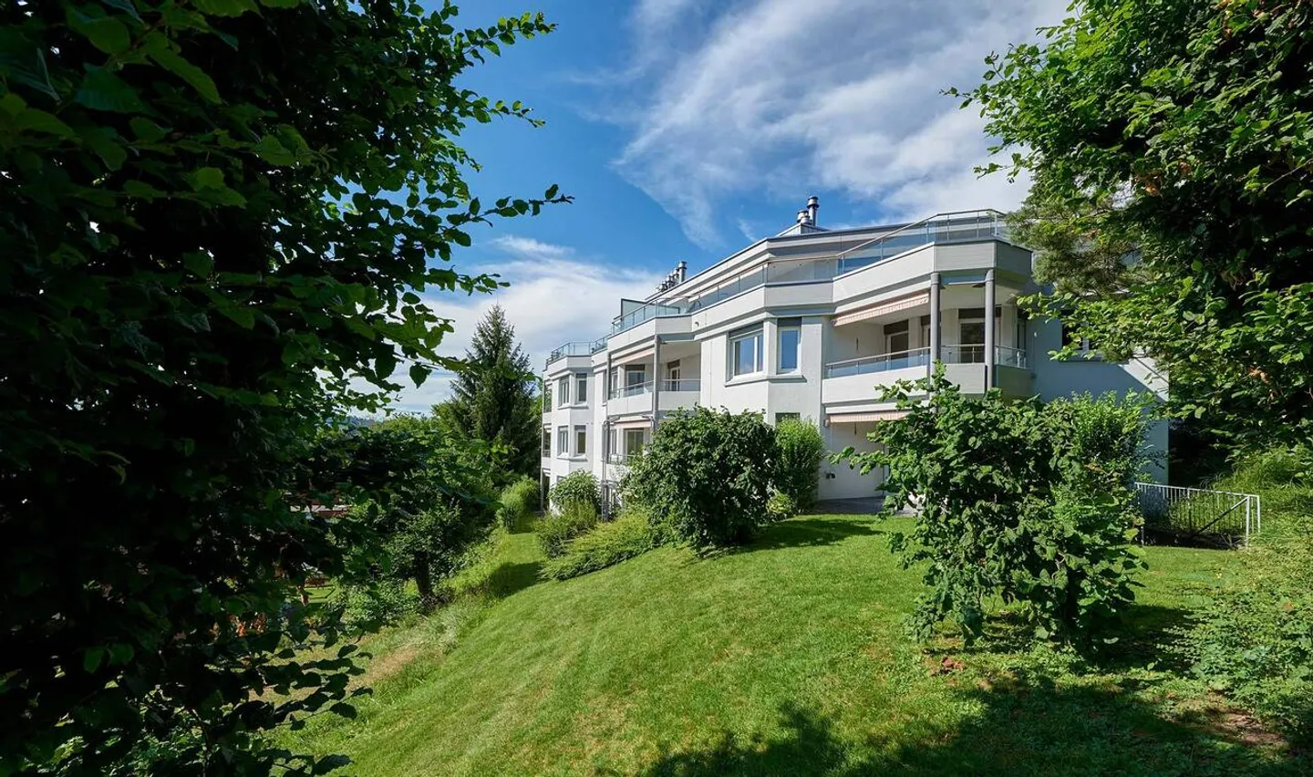 Modernes Apartment mit Pilatusblick - Foto 1 von 7