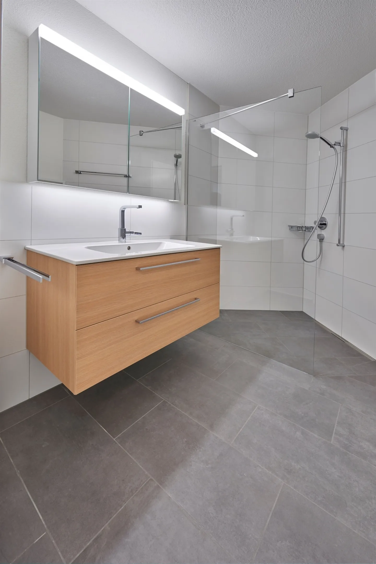 Modernes Apartment mit Pilatusblick - Foto 6 von 7