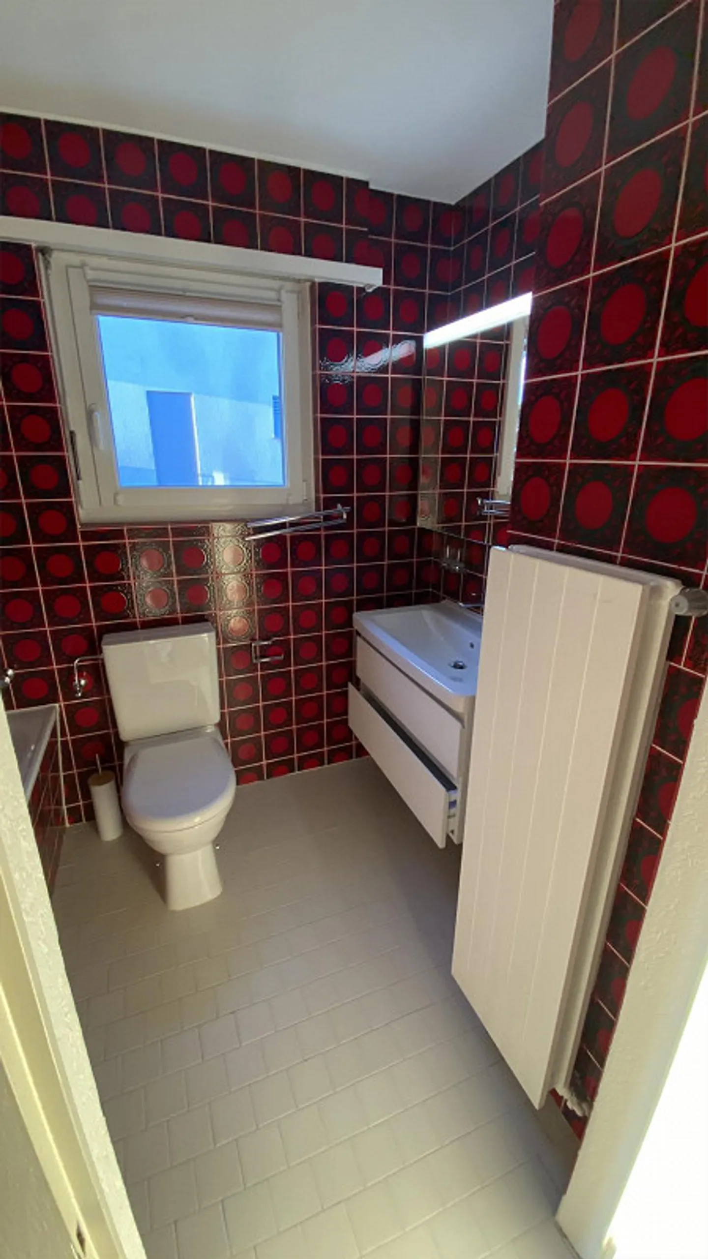 6.5 Rooms (2-storey) in a dream location with lake, mountain, and panoramic views - Photo 6 of 13