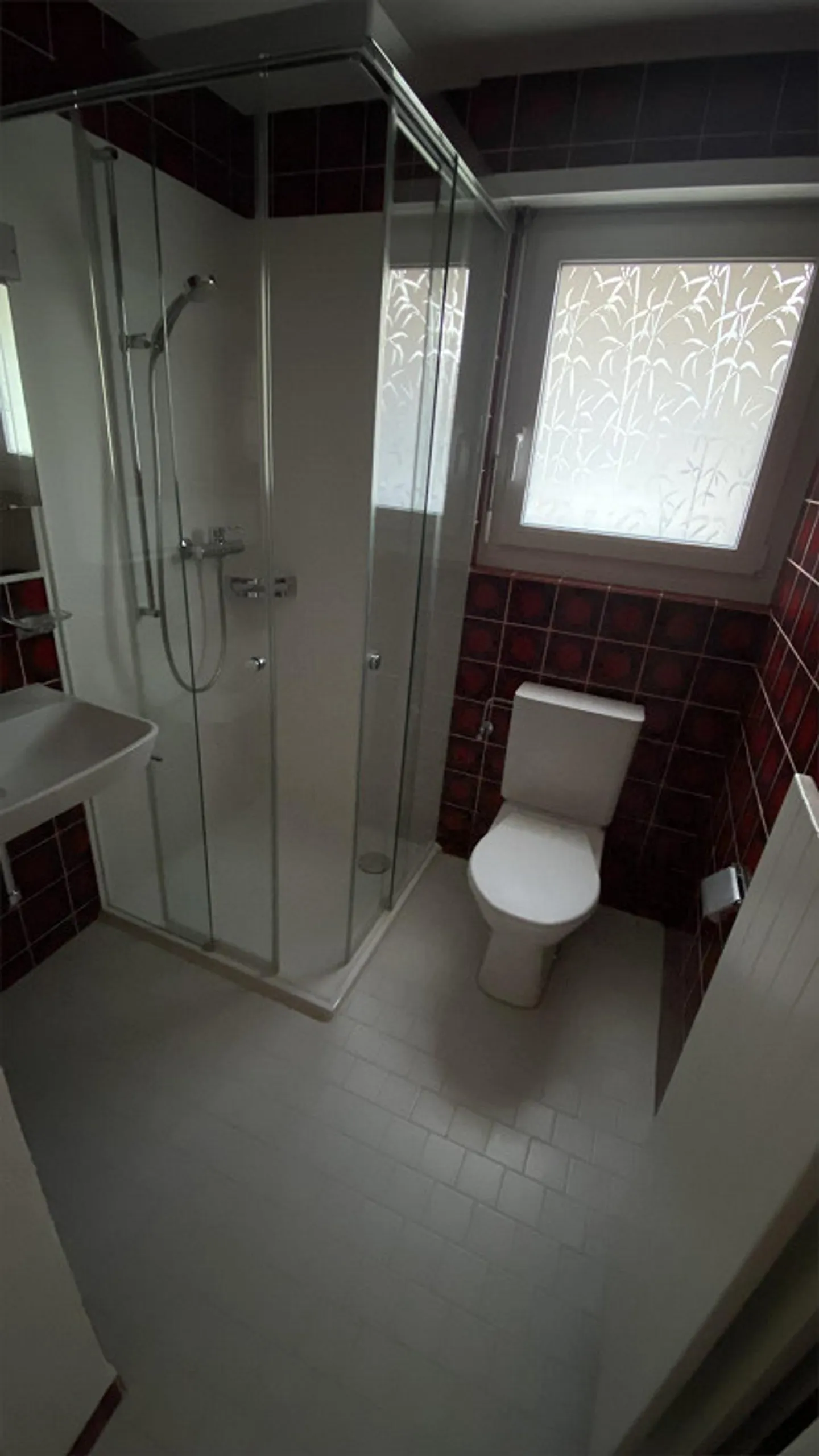 6.5 Rooms (2-storey) in a dream location with lake, mountain, and panoramic views - Photo 7 of 13