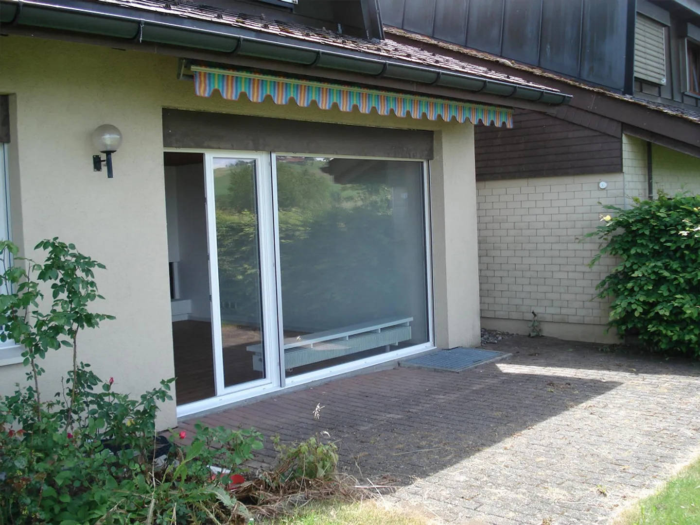 6.5 Rooms (2-storey) in a dream location with lake, mountain, and panoramic views - Photo 8 of 13