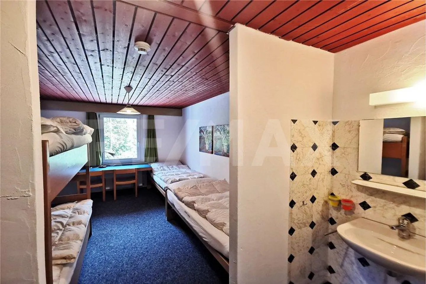 Casa per ospiti e proprietà multifunzionale nel cuore della zona turistica di Lenzerheide - Foto 11 di 13