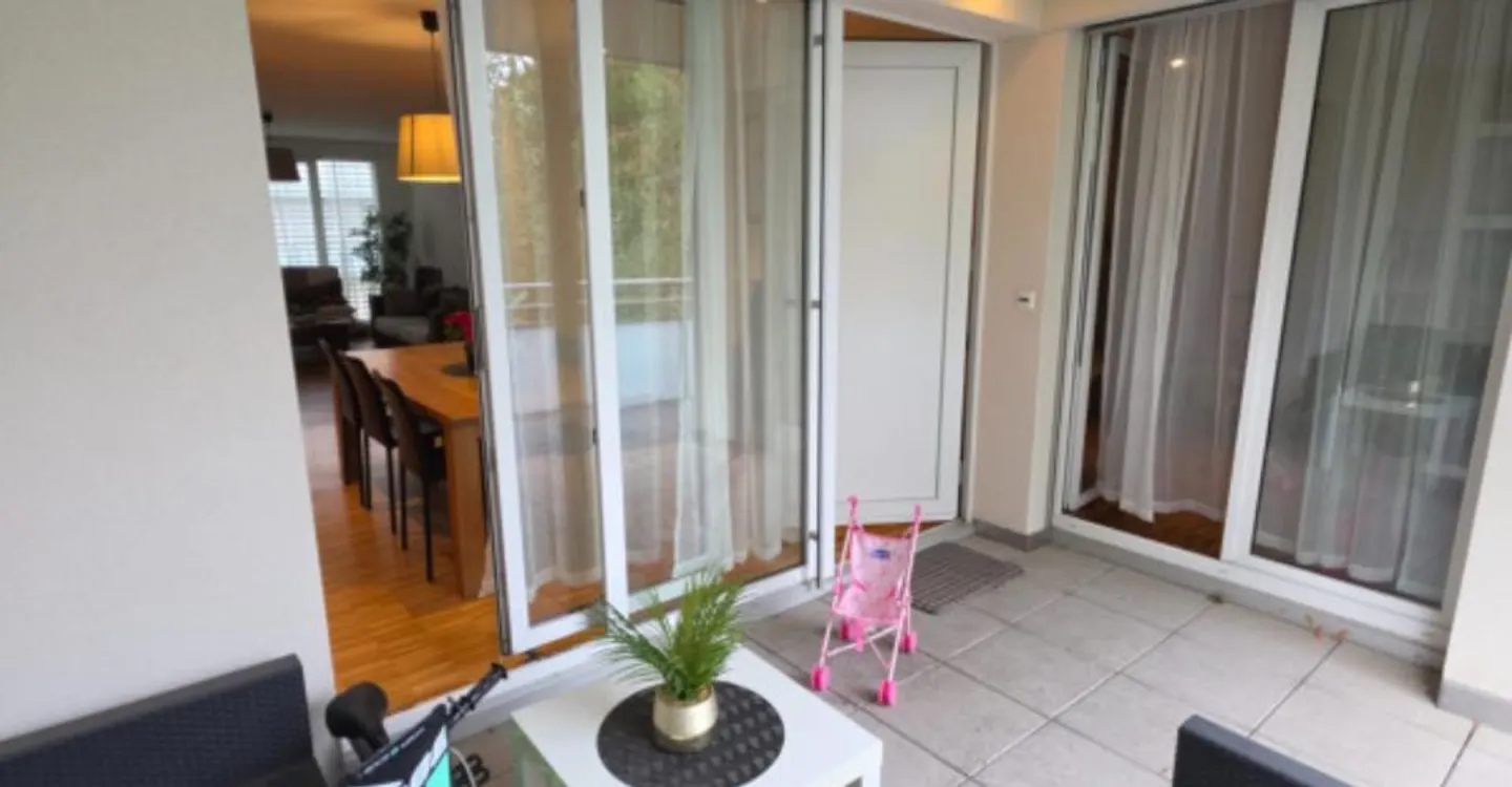 SUPERBE APPARTEMENT 4 PIÈCES MEUBLÉ VERSOIX - Photo 3 sur 8