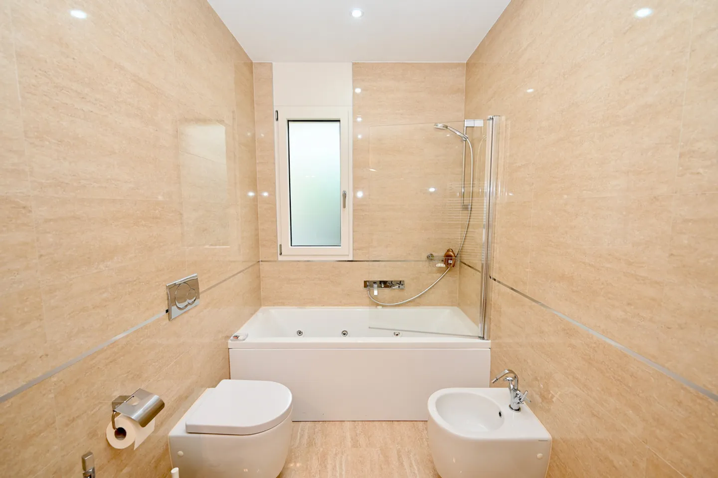 Elegant Apartment with Garden - 1.5 km to TASIS School - Photo 16 of 17