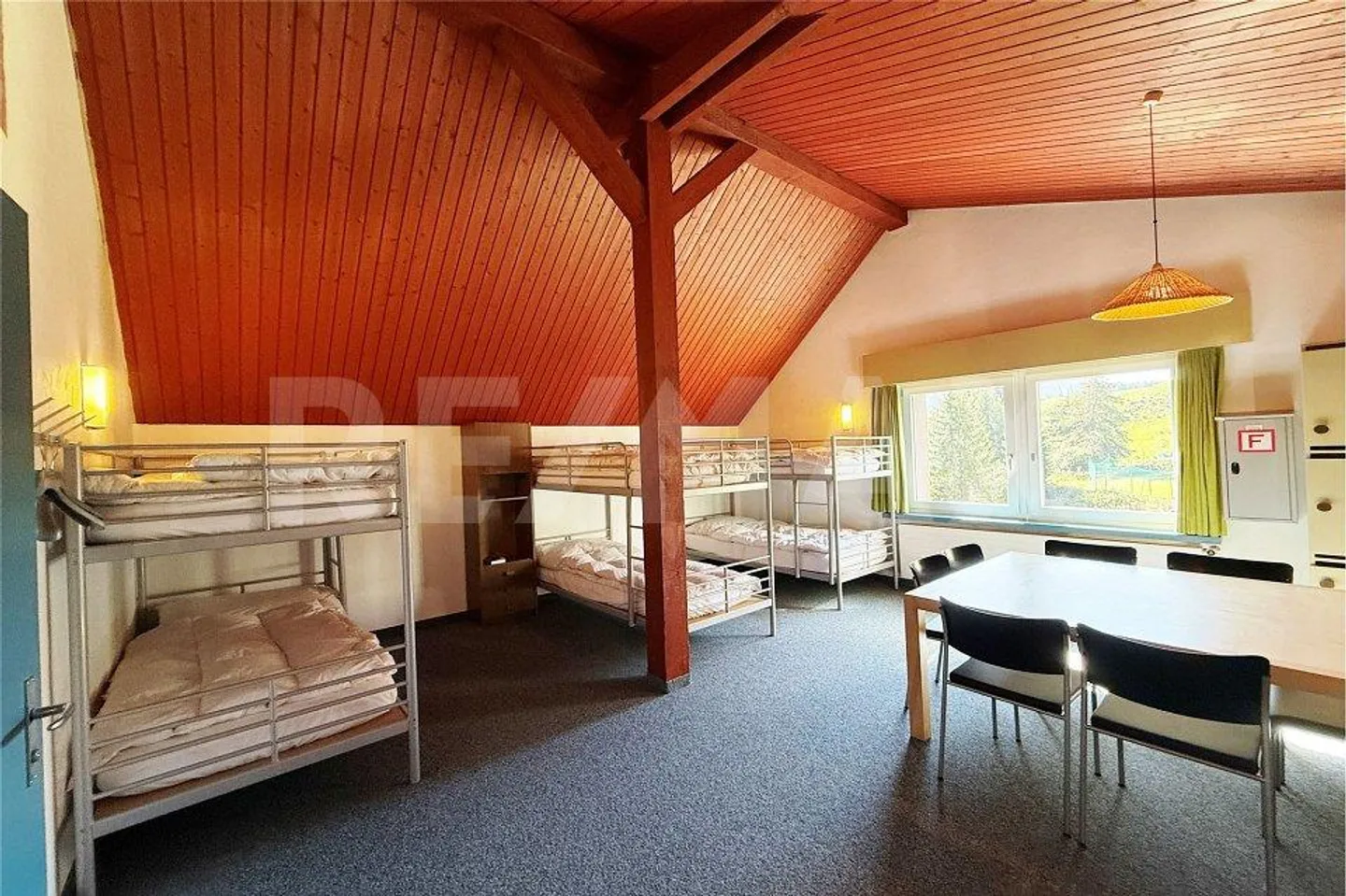Casa per ospiti e proprietà multifunzionale nel cuore della zona turistica di Lenzerheide - Foto 12 di 13