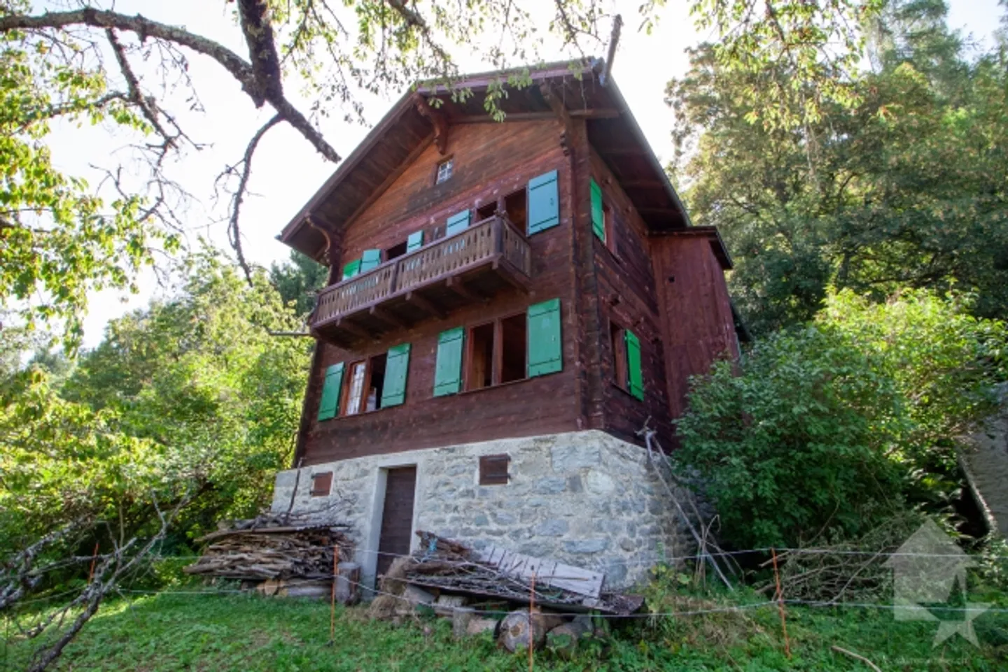 Authentic Valaisan chalet 6 minutes from the Veysonnaz ski slopes - Photo 1 of 20