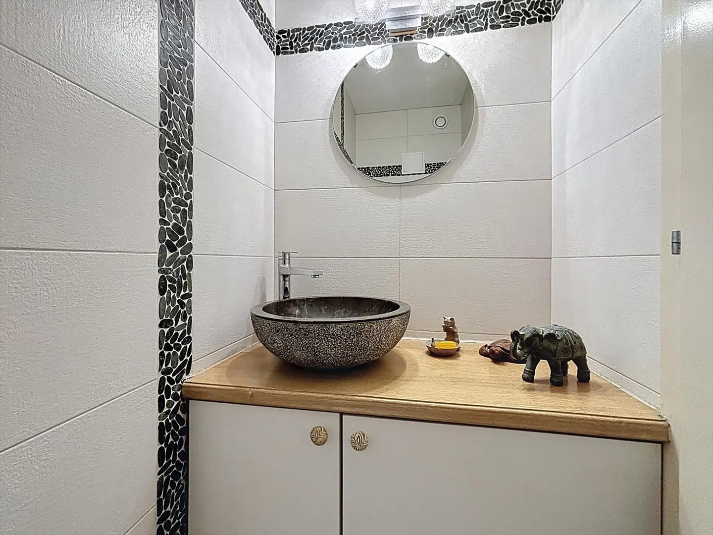 Un nid d'aigle - Bel appartement en attique à Couvet - Photo 10 sur 10