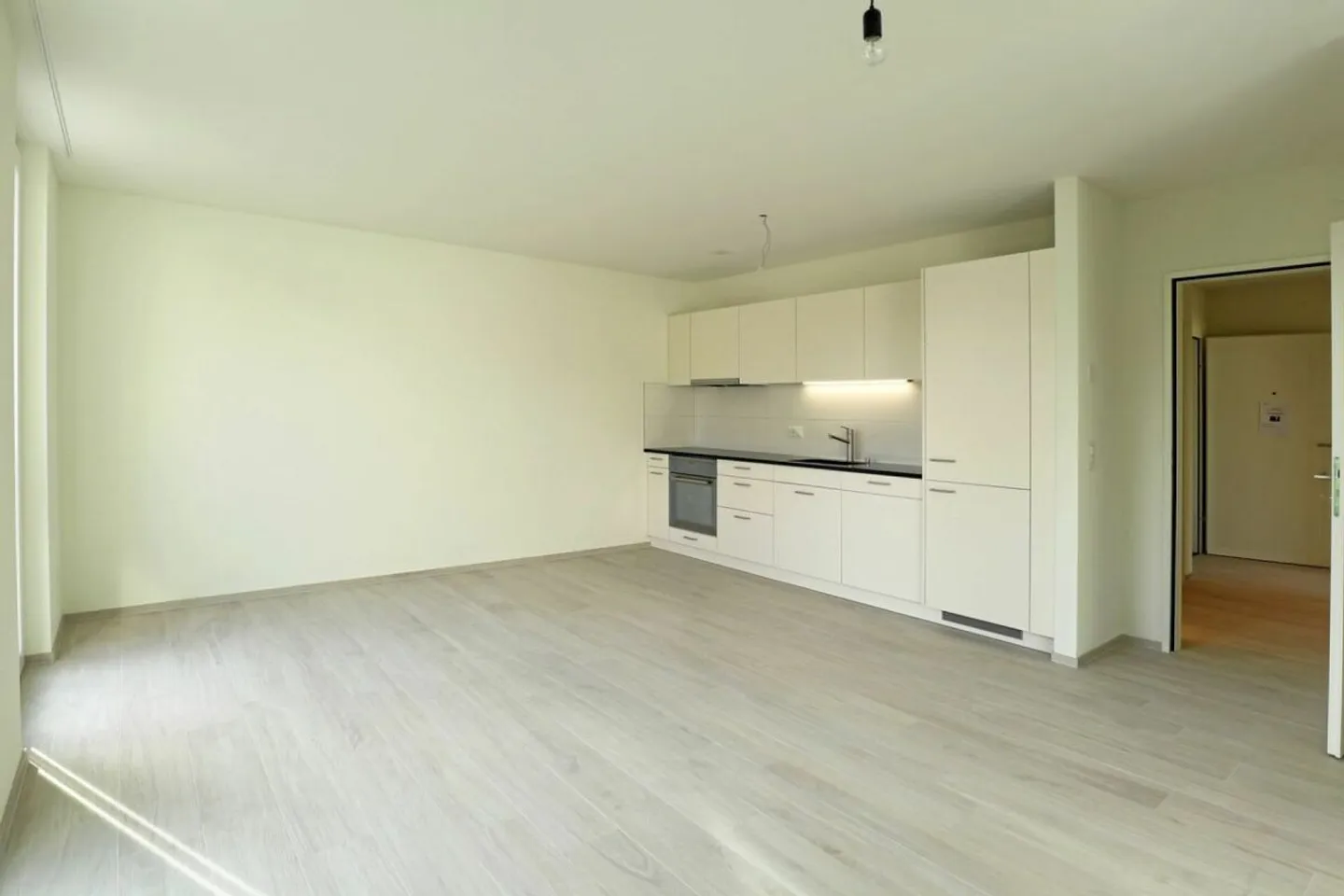Charmante Wohnung mit Wintergarten - Foto 3 von 7