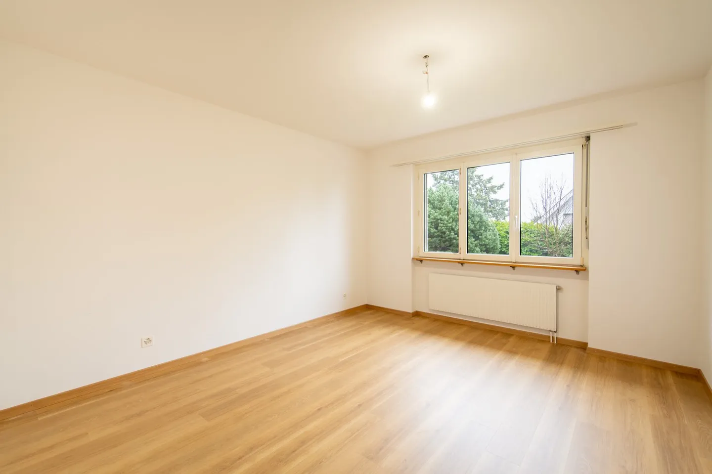 Emménager & Se Sentir Bien : Maison Individuelle Lumineuse de 4.5 Pièces à Bettlach - Photo 6 sur 24