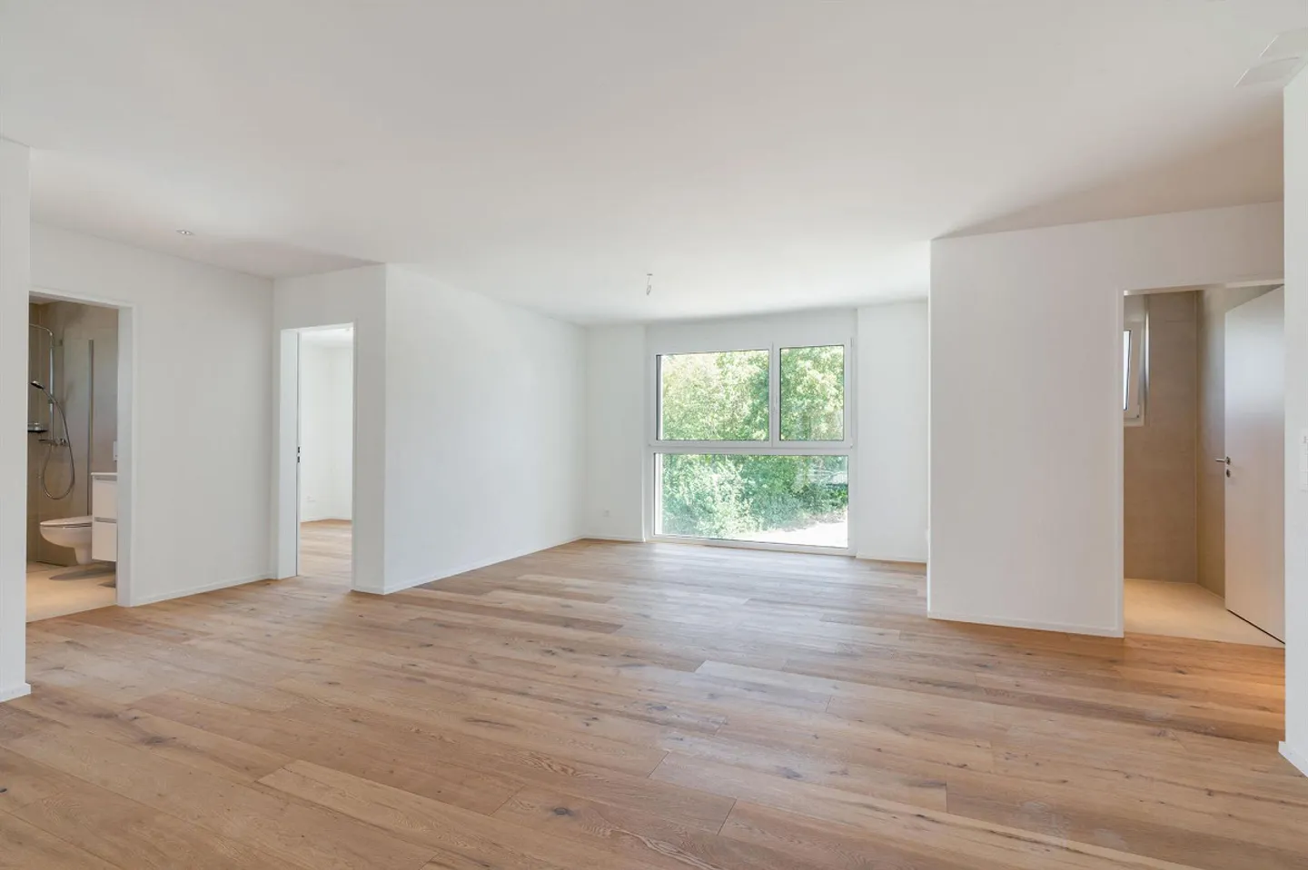 Ultimo appartamento di 3,5 stanze - VISITA ORA - Foto 3 di 10