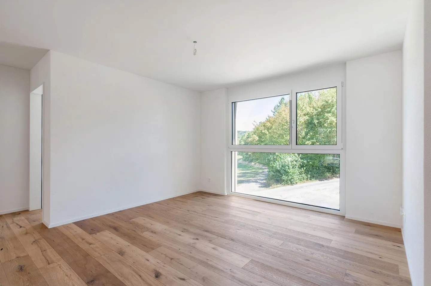 Ultimo appartamento di 3,5 stanze - VISITA ORA - Foto 4 di 10