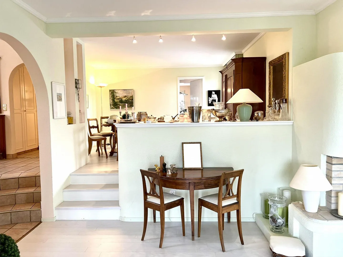 Exclusive villa with pool & large garden in a quiet location (ZH Oberland) - Photo 10 of 17