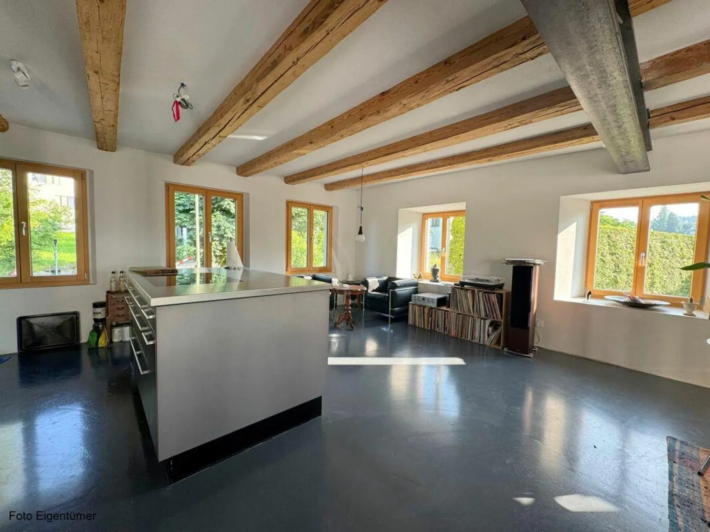 Spacious 4.5-room house with loft character and view of greenery - Photo 7 of 17