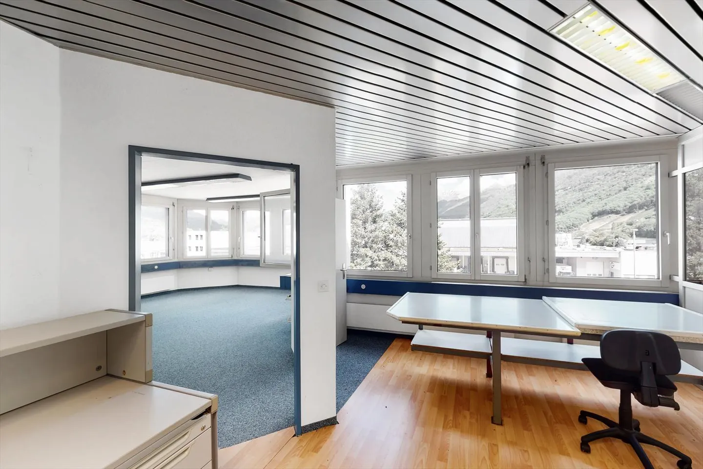 Espace Commercial à Quartino - Photo 1 sur 11