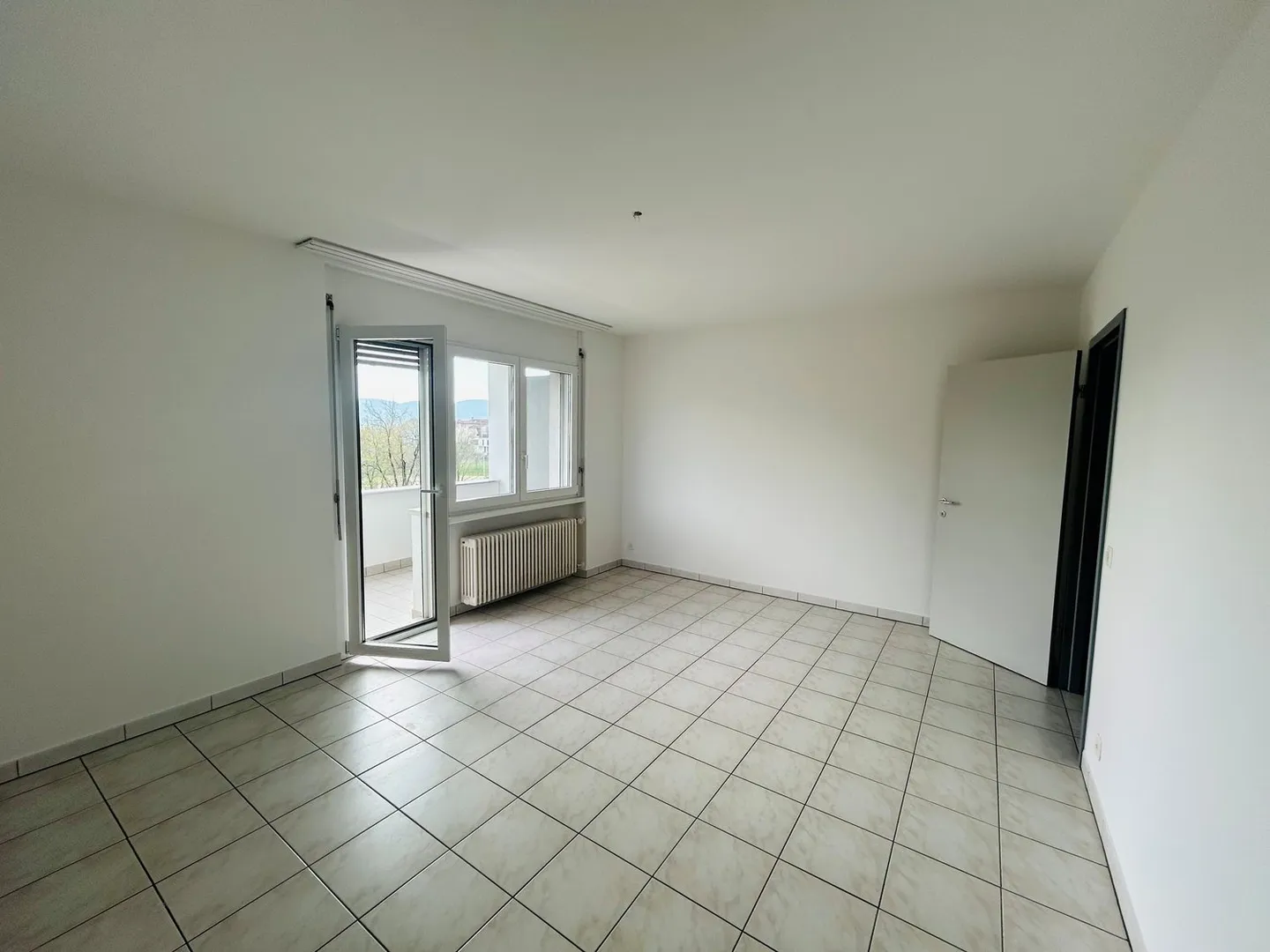 Rent 3 1/2 in a quiet area - Photo 5 of 10