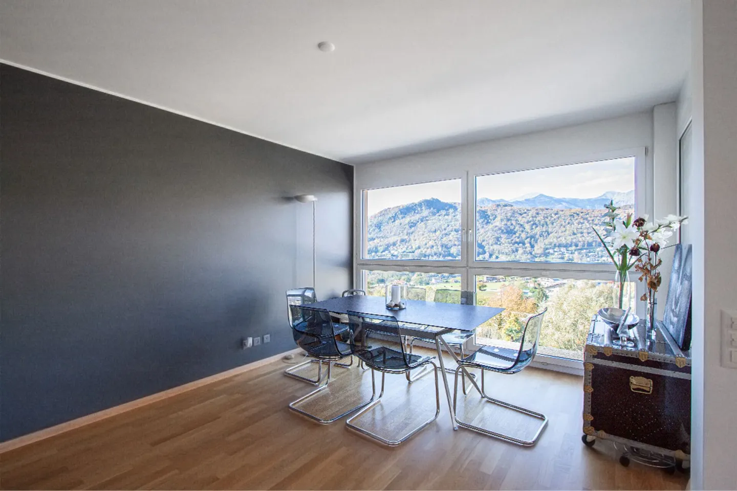 Penthouse ensoleillé dans une résidence avec piscine, salle de sport et sauna - Photo 5 sur 13