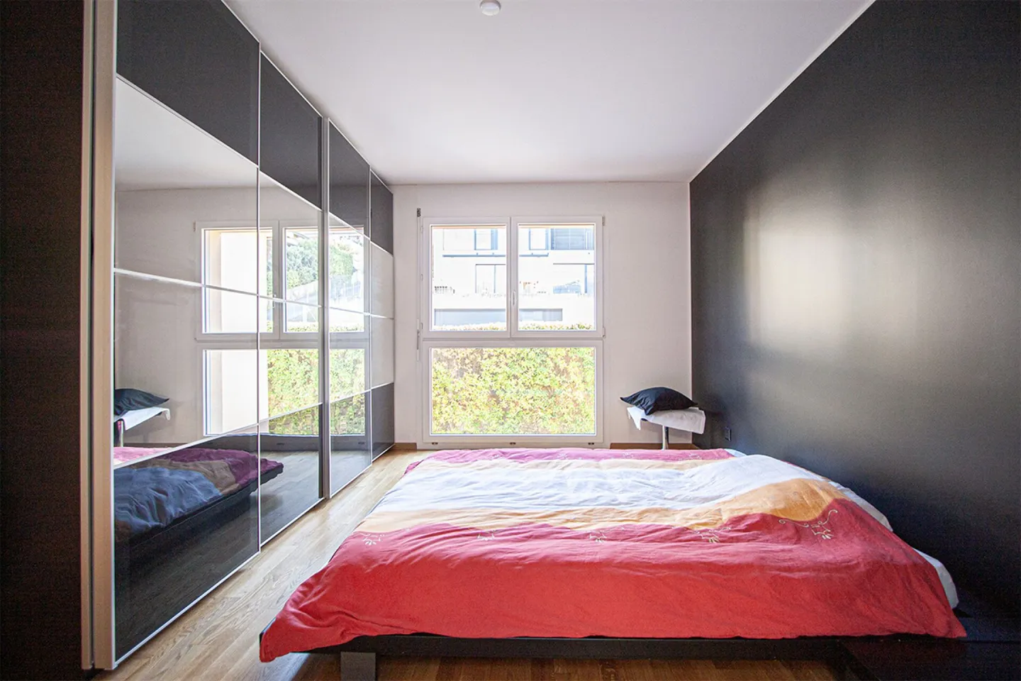 Penthouse ensoleillé dans une résidence avec piscine, salle de sport et sauna - Photo 6 sur 13